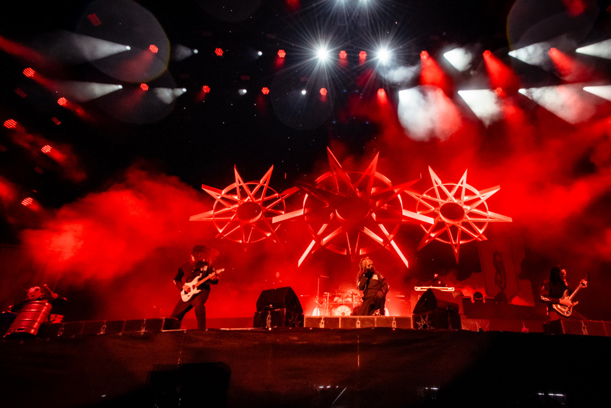 Über 88.000 Fans feiern bei strömendem Regen hochkarätige Acts wie Slipknot, Bring Me The Horizon u.v.m – Slipknot.