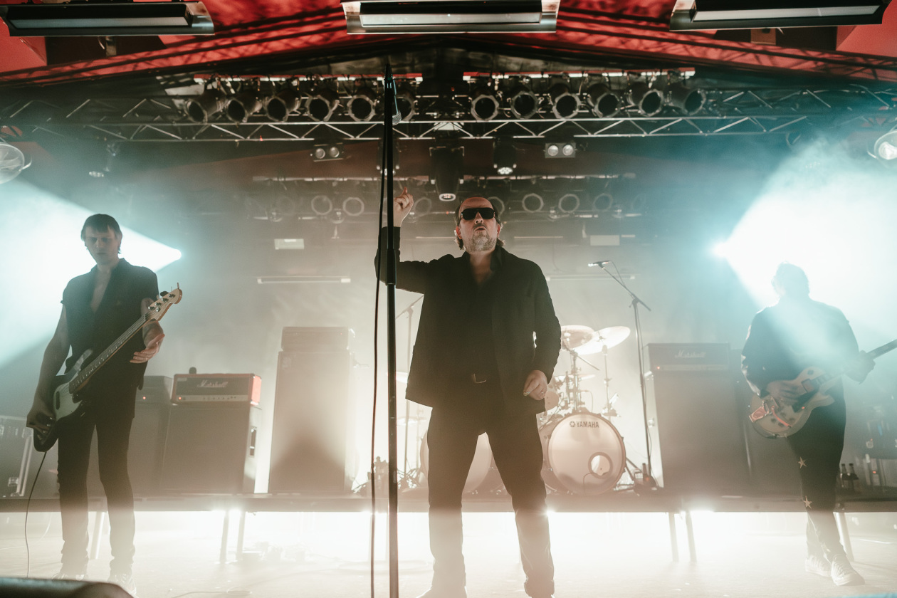 Die Rock'n'Roll-Altmeister aus Oslo bringen den Club zum Beben. – Gluecifer.