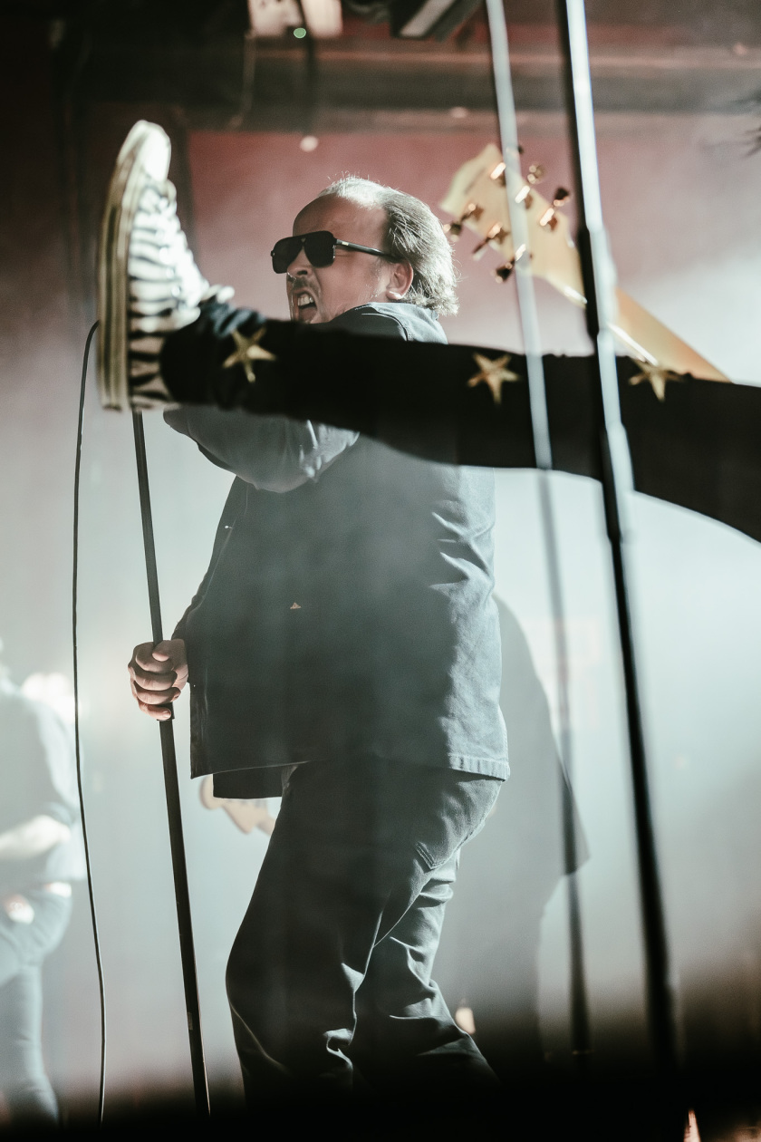 Gluecifer – Die Rock'n'Roll-Altmeister aus Oslo bringen den Club zum Beben. – Action!