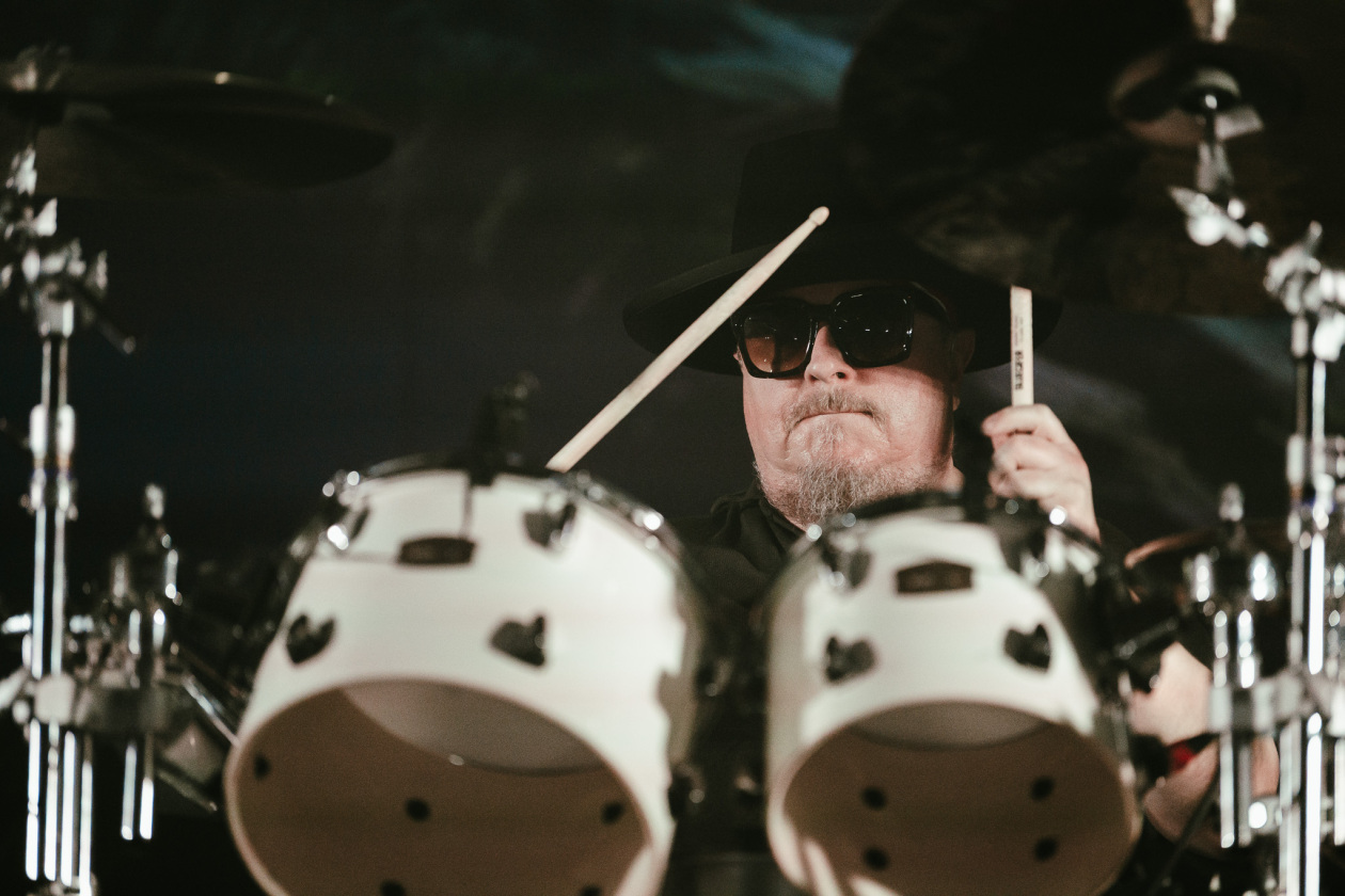 Gluecifer – Die Rock'n'Roll-Altmeister aus Oslo bringen den Club zum Beben. – Danny Young.