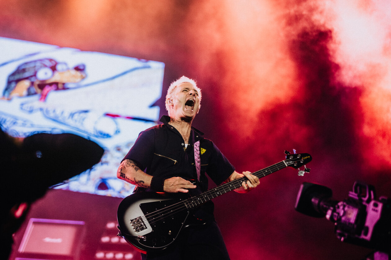 Green Day – Headliner am Samstag: Wenn sich Billie Armstrong und Band ankündigen, ist es vor der Hauptbühne brechend voll. – Mike Dirnt.