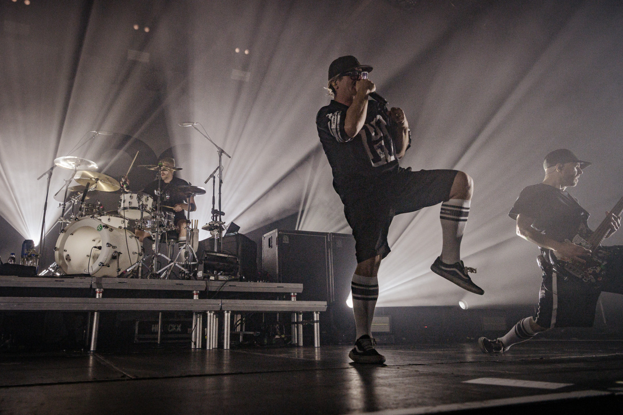 Die Tour zum kommenden "Fillin_The_Blank". – H-Blockx.