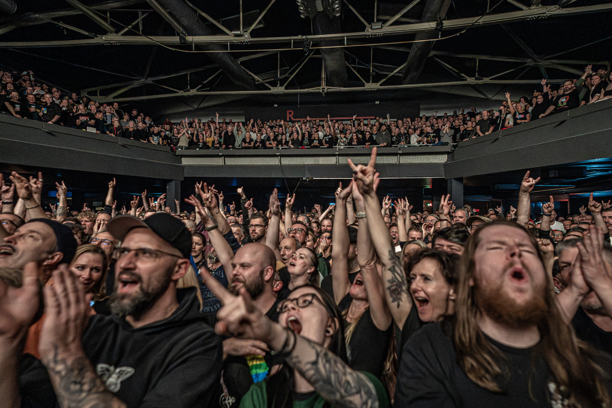 H-Blockx – Die Tour zum kommenden "Fillin_The_Blank". – Fans.