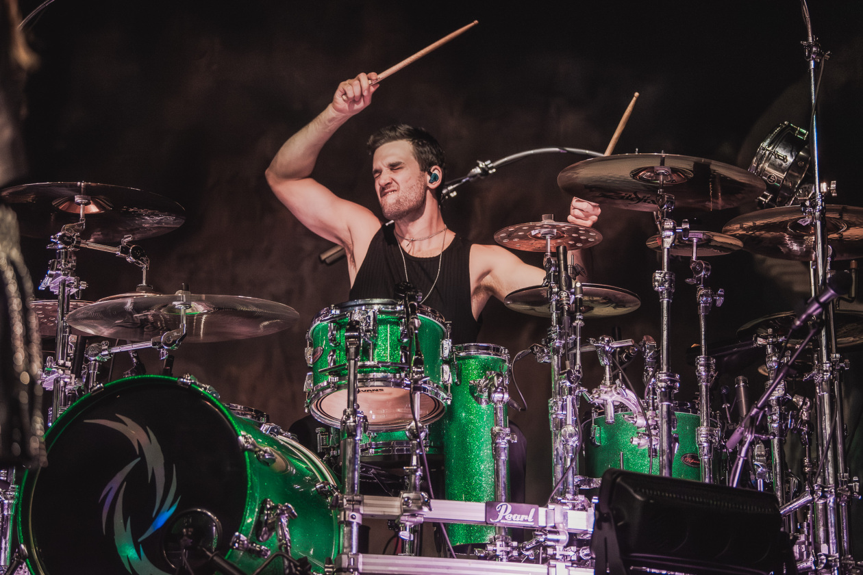 Halestorm – Hardrock-Hagelsturm mit Lzzy Hale, Arejay und Band. – Arejay Hale.