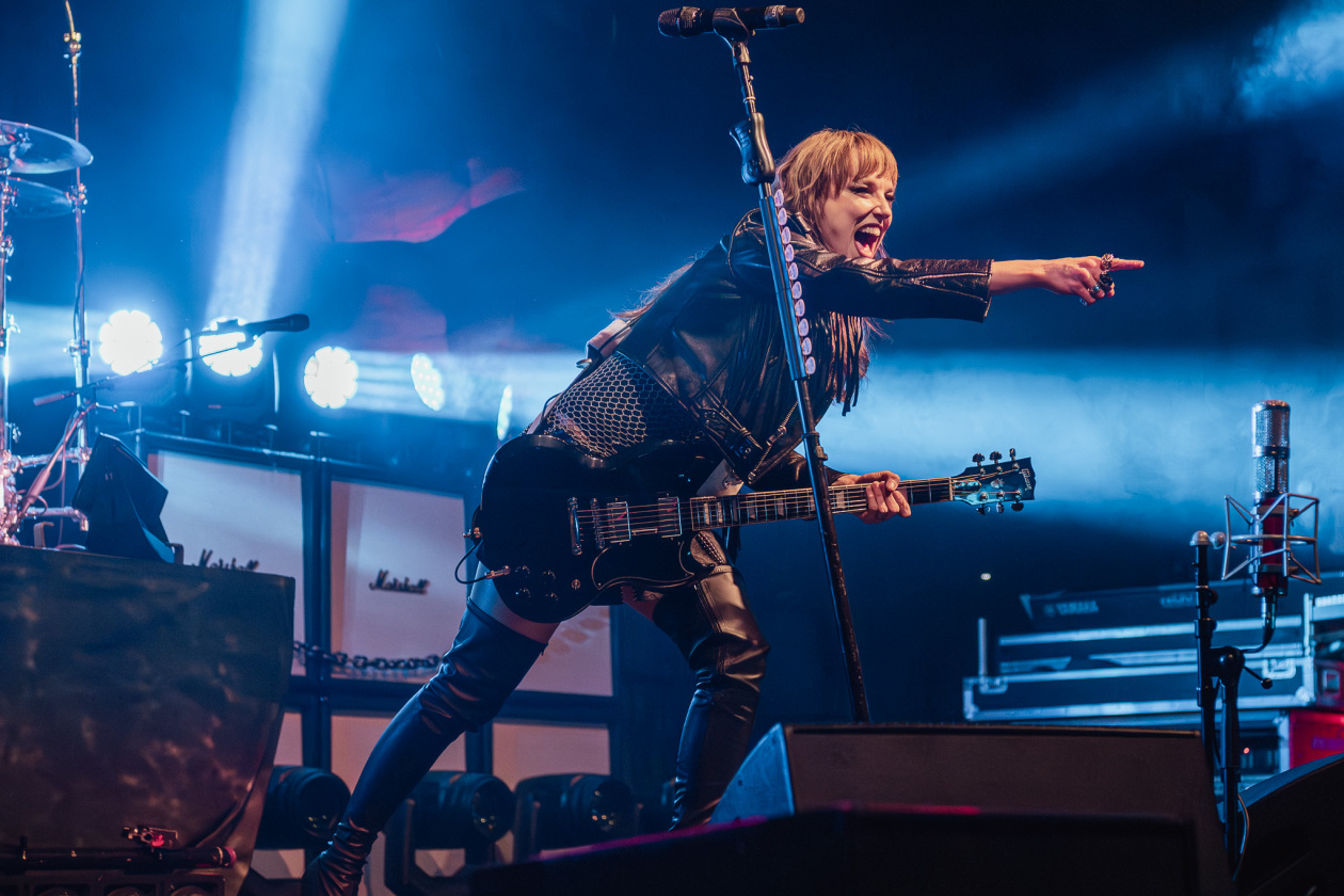 Halestorm – Hardrock-Hagelsturm mit Lzzy Hale, Arejay und Band. – Lzzy Hale.