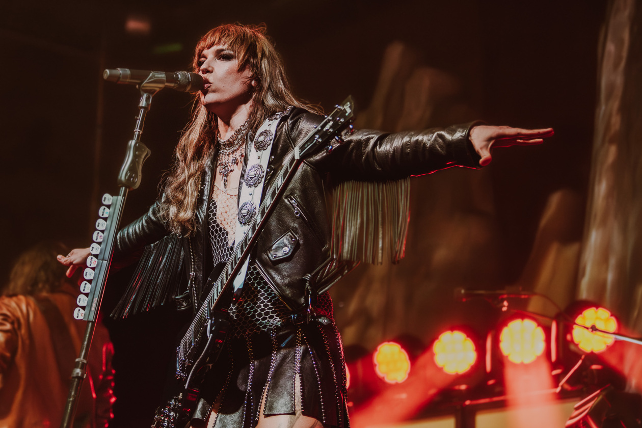 Halestorm – Hardrock-Hagelsturm mit Lzzy Hale, Arejay und Band. – Lzzy Hale.