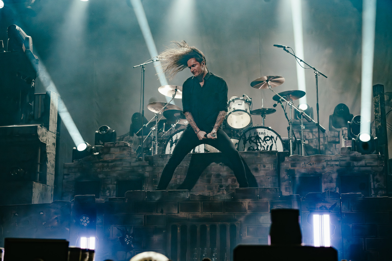 Metalcore/Melodic Death Metal pur: Sänger Marcus Bischoff und Band live. – Heaven Shall Burn.