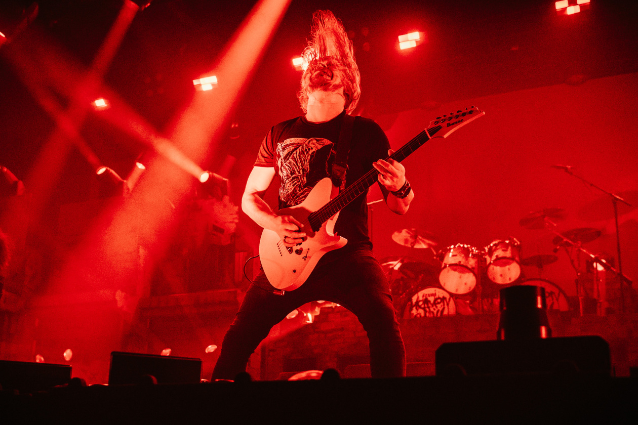 Heaven Shall Burn – Metalcore/Melodic Death Metal pur: Sänger Marcus Bischoff und Band live. – Alexander Dietz.