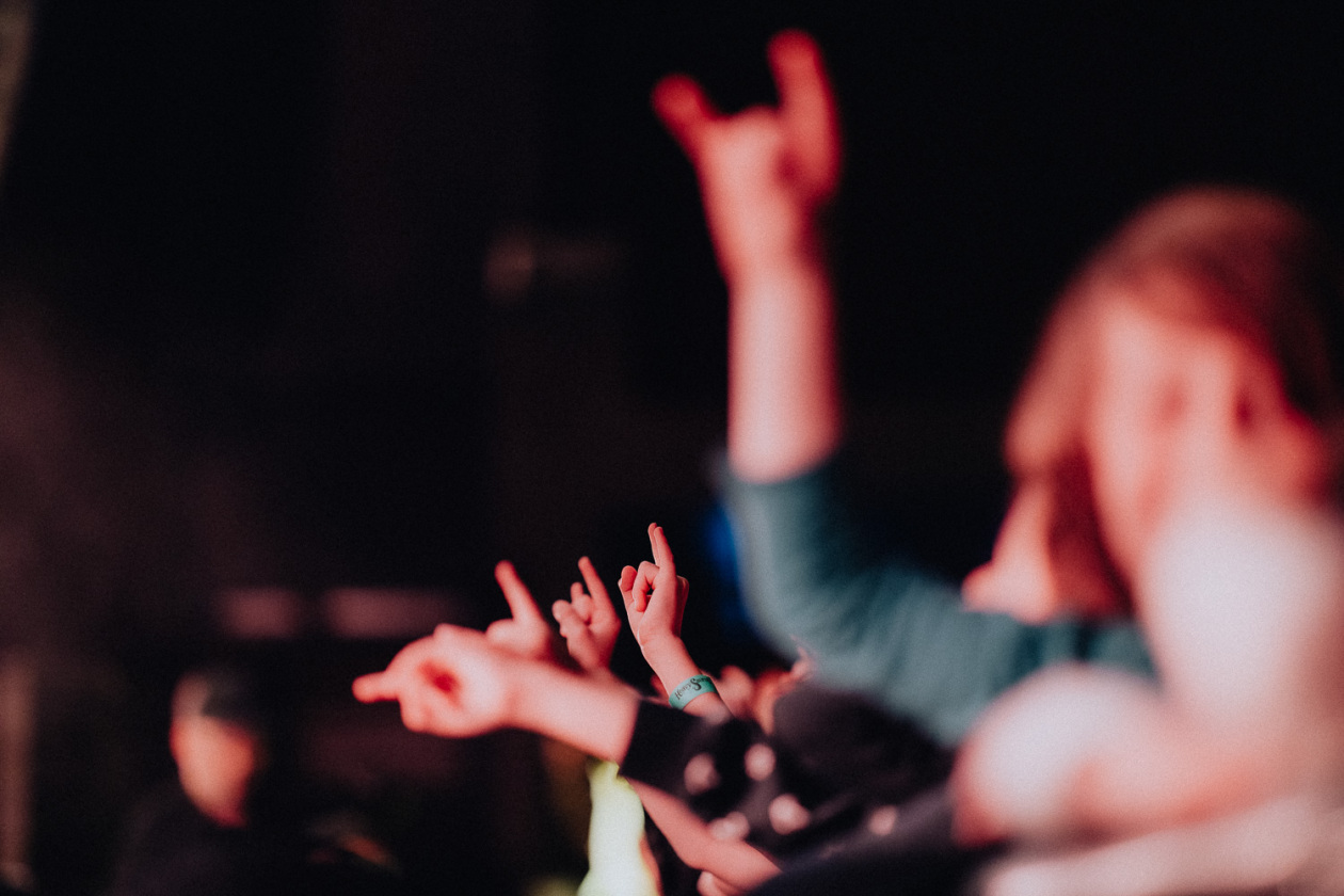 Heavysaurus – Auf  "Pommesgabel Reload" Tour. – Pommesgabel hoch!