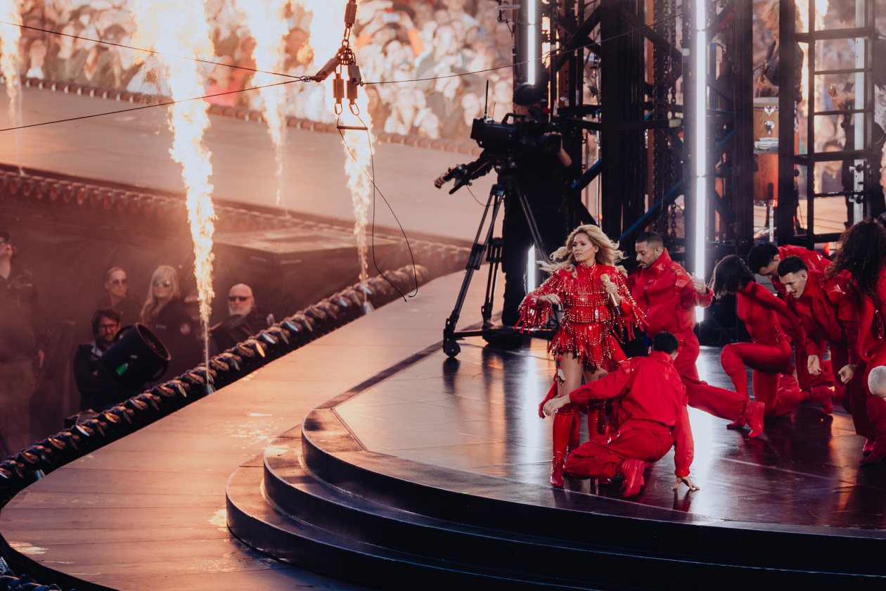 Bühnen-Comeback: der ausverkaufte Auftakt zur 360° Stadion Tour 2026. – Helene Fischer.