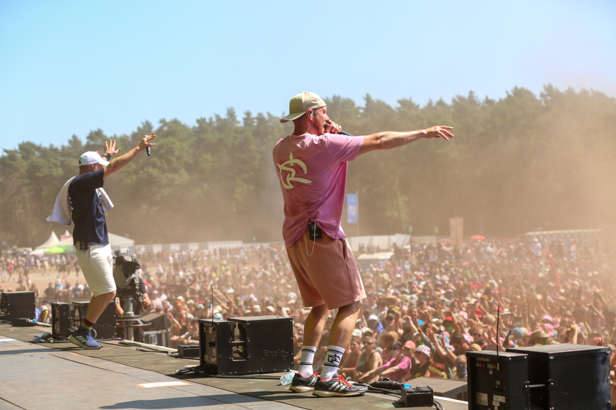 IRIEUNION! Acht Jahre nach dem Abschied stand die Crew wieder auf der Hurricane-Bühne, als wären sie nie weg gewesen. – Irie Révoltés.