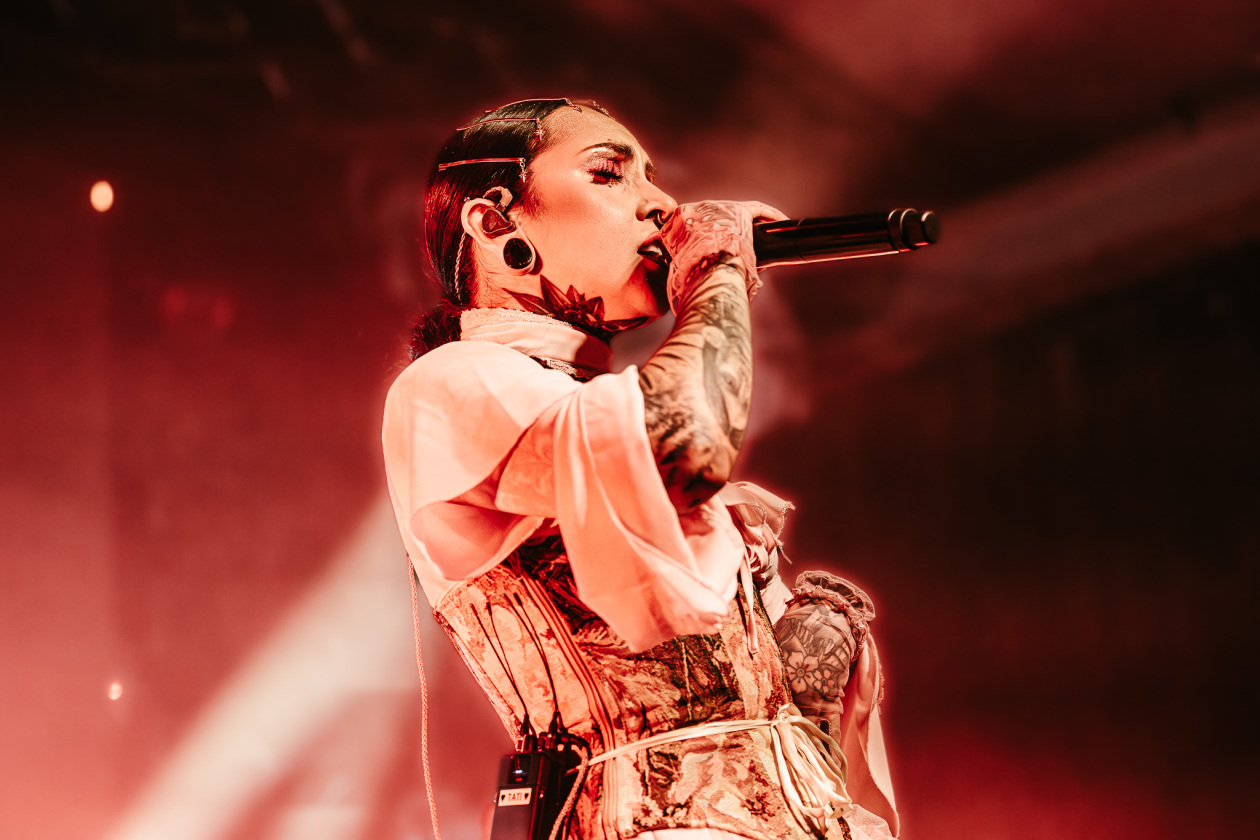 Jinjer – Sängerin Tati und Band mal wieder in Bestform. – Tatiana Shmayluk.