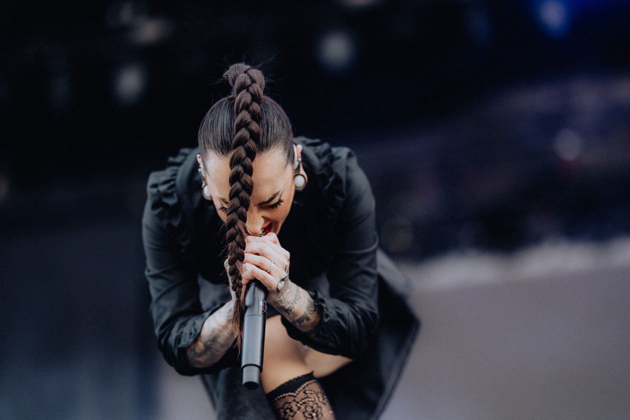 Die ukrainische Band gehört auf die Hauptbühne. – Jinjer.