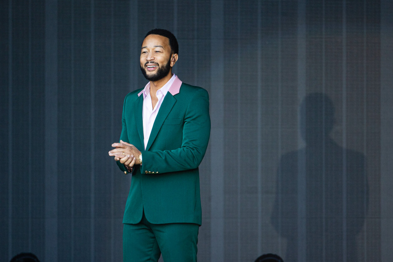 Der US-Popstar auf "A Night of Songs and Stories"-Tour. – John Legend.