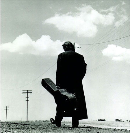 Johnny Cash – The man comes around.