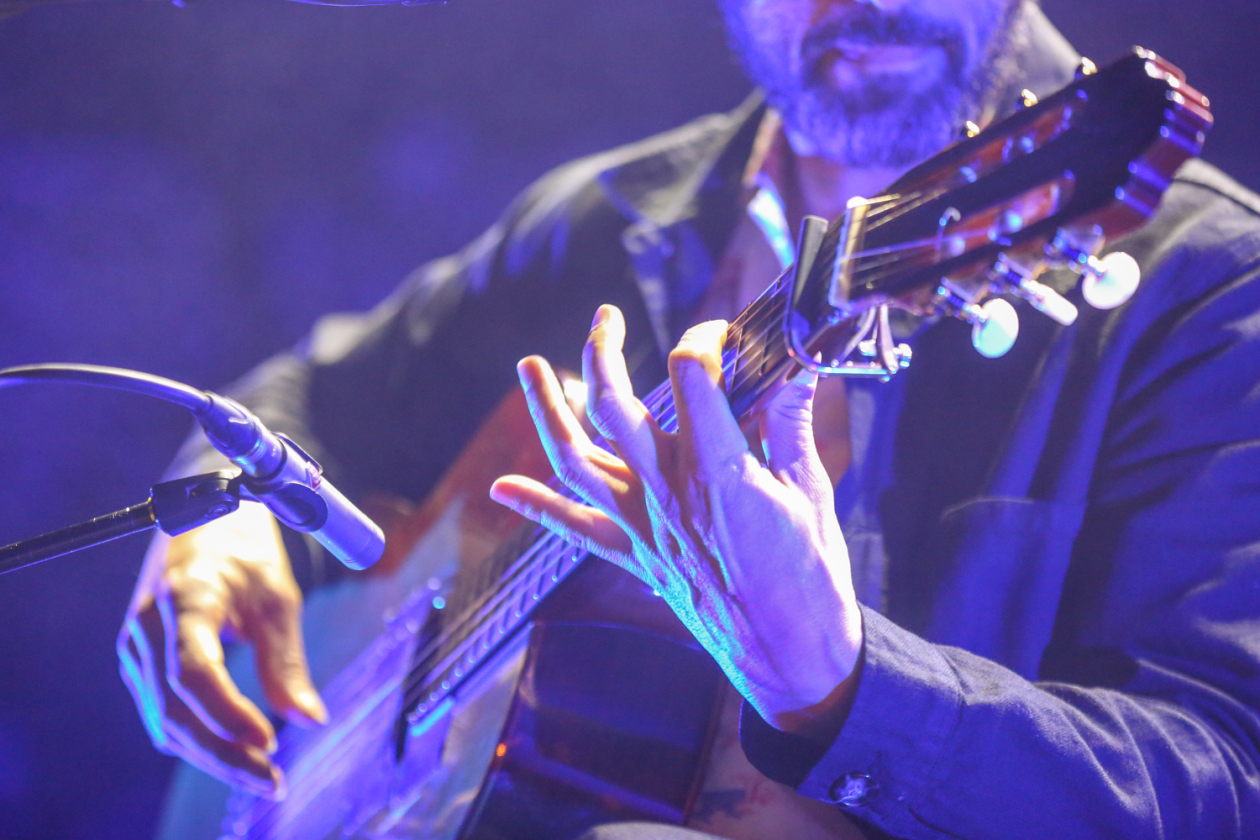 Ausverkauft: der schwedische Singer/Songwriter mit dem aktuellen Album "Against The Dying Of The Light" auf Tour. – José González.