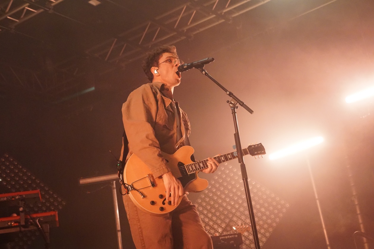 Volles Haus beim Konzert des Deutschpop-Stars. – Kamrad.