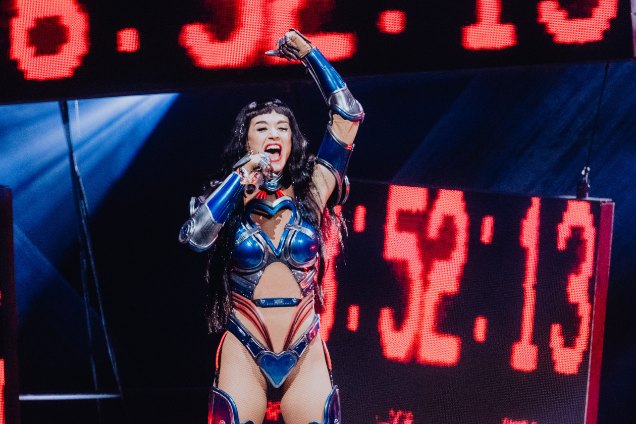 Der kalifornische Popstar landet auf "The Lifetimes Tour" in Berlin. – Katy Perry.