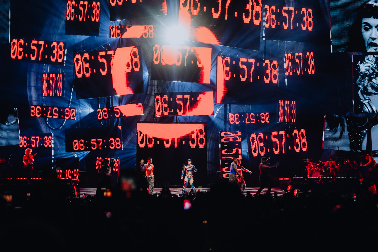 Der kalifornische Popstar landet auf "The Lifetimes Tour" in Berlin. – Katy Perry.