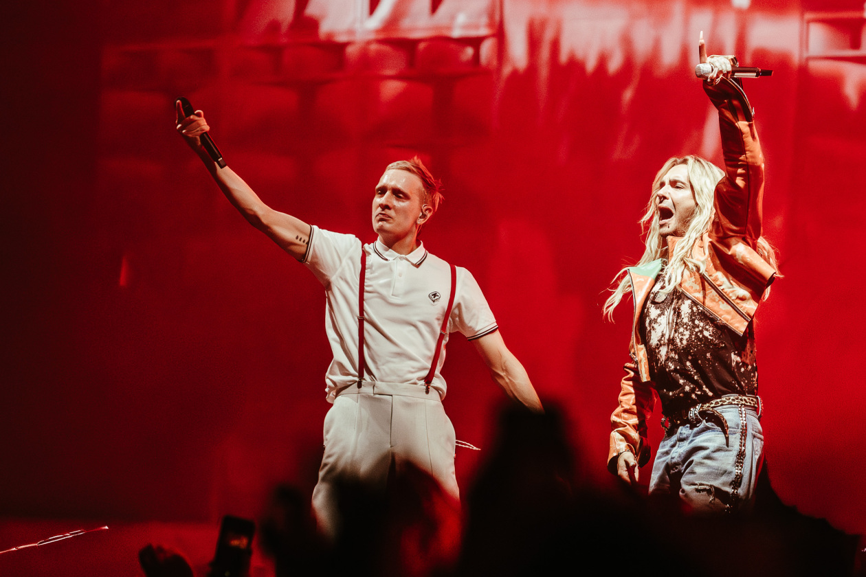 Gastspiel in der Hauptstadt: Kraftklub mit Tokio Hotel, Domiziana und Blond live. – Kraftklub und Tokio Hotel.