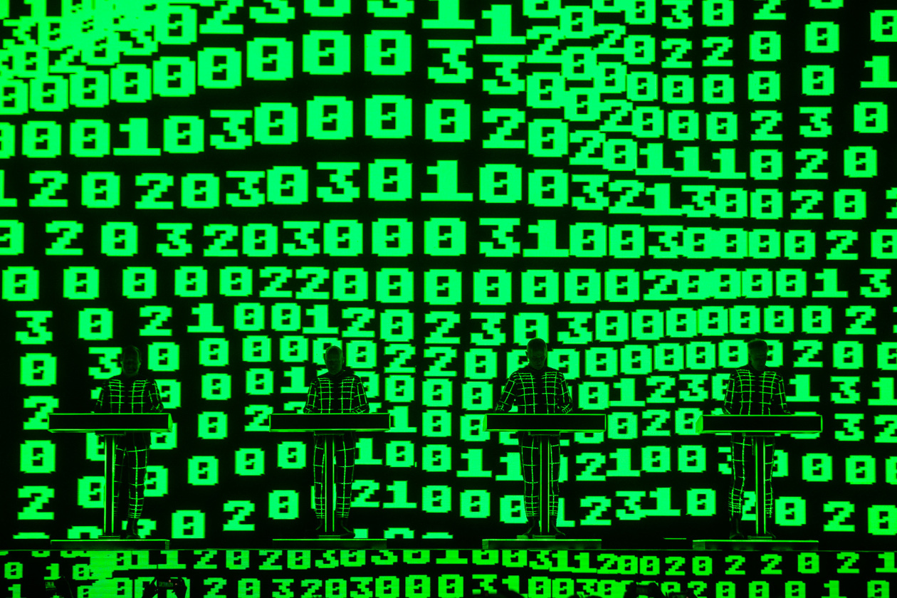 Ralf Hütter und Kollegen spielten im Rahmen ihrer Multimedia Tour 2025 zwei Gigs in der Hauptstadt. – Kraftwerk.