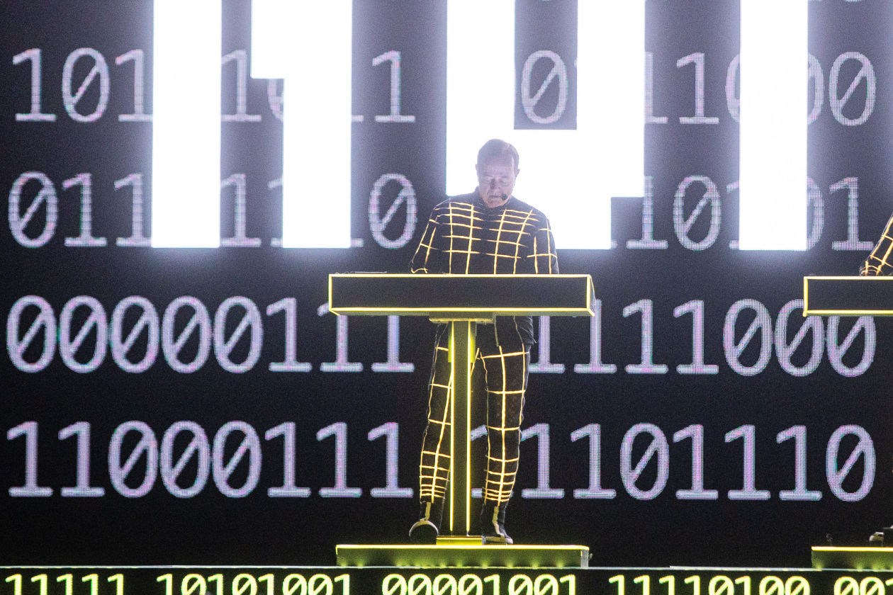 Ralf Hütter und Kollegen spielten im Rahmen ihrer Multimedia Tour 2025 zwei Gigs in der Hauptstadt. – Kraftwerk.