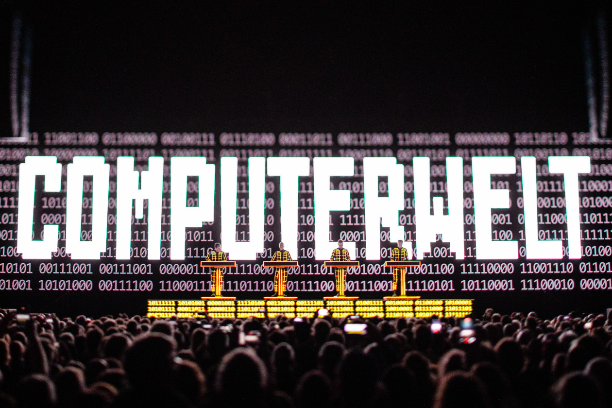 Ralf Hütter und Kollegen spielten im Rahmen ihrer Multimedia Tour 2025 zwei Gigs in der Hauptstadt. – Kraftwerk.