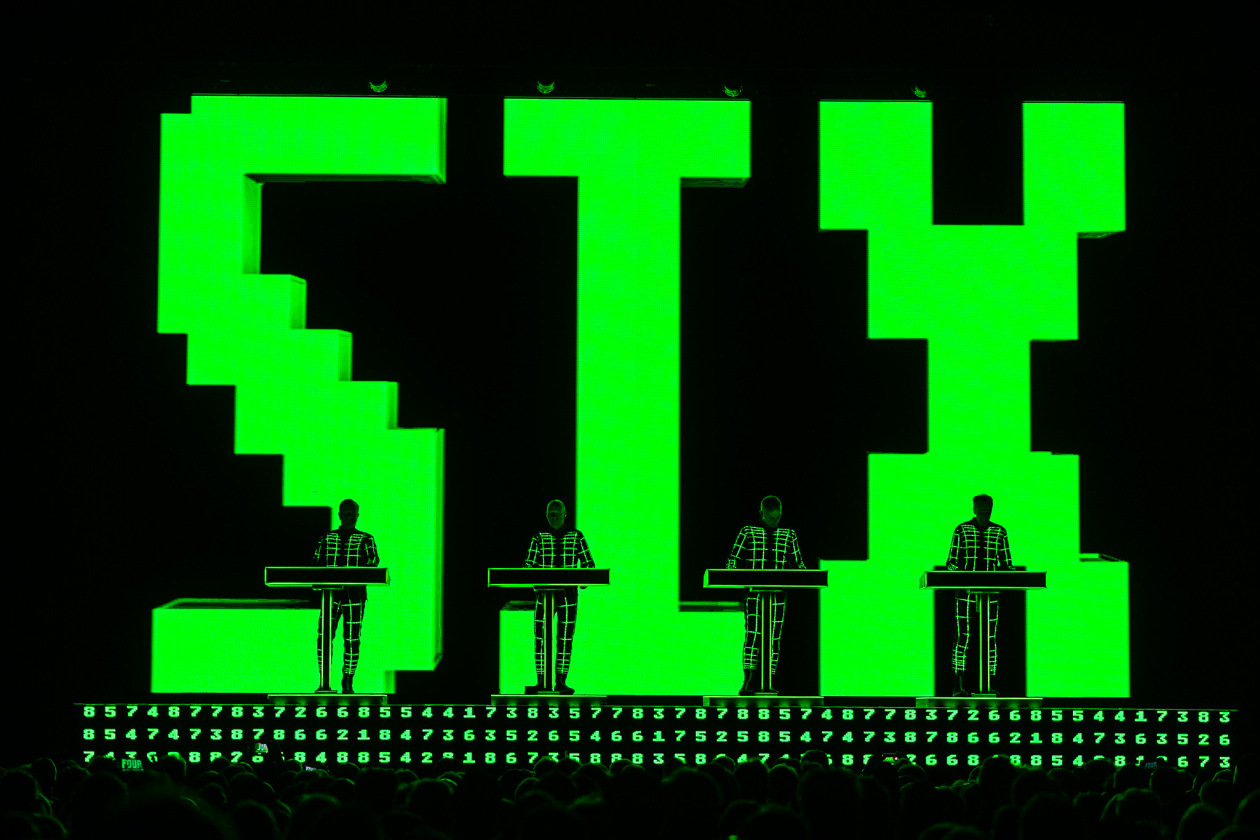 Ralf Hütter und Kollegen spielten im Rahmen ihrer Multimedia Tour 2025 zwei Gigs in der Hauptstadt. – Kraftwerk.