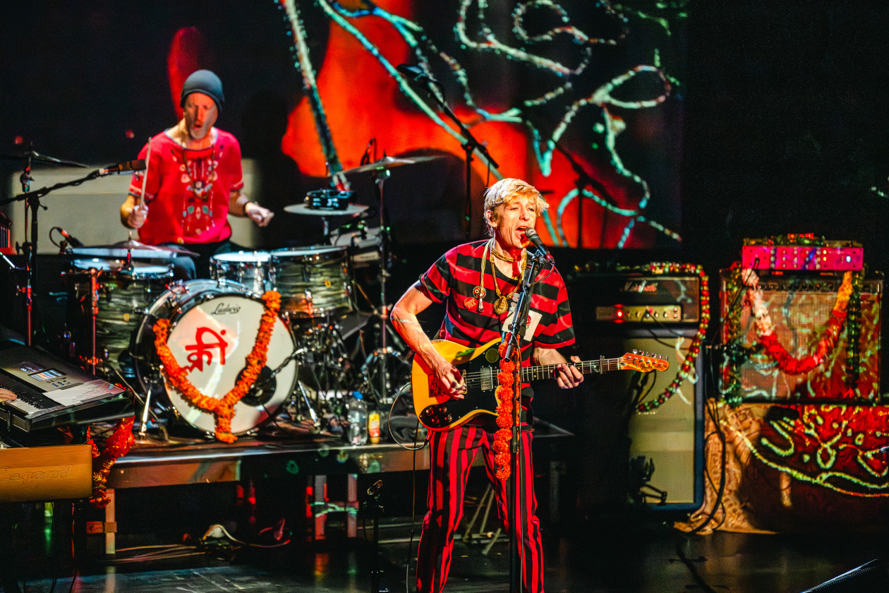 Shangri-La in Neukölln: Die Londoner Band mit dem neuen Album "Wormslayer" auf Tour. – Kula Shaker.