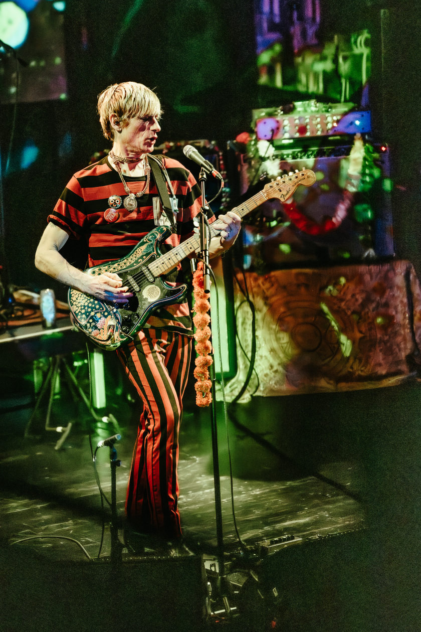 Kula Shaker – Shangri-La in Neukölln: Die Londoner Band mit dem neuen Album "Wormslayer" auf Tour. – Crispian Mills.