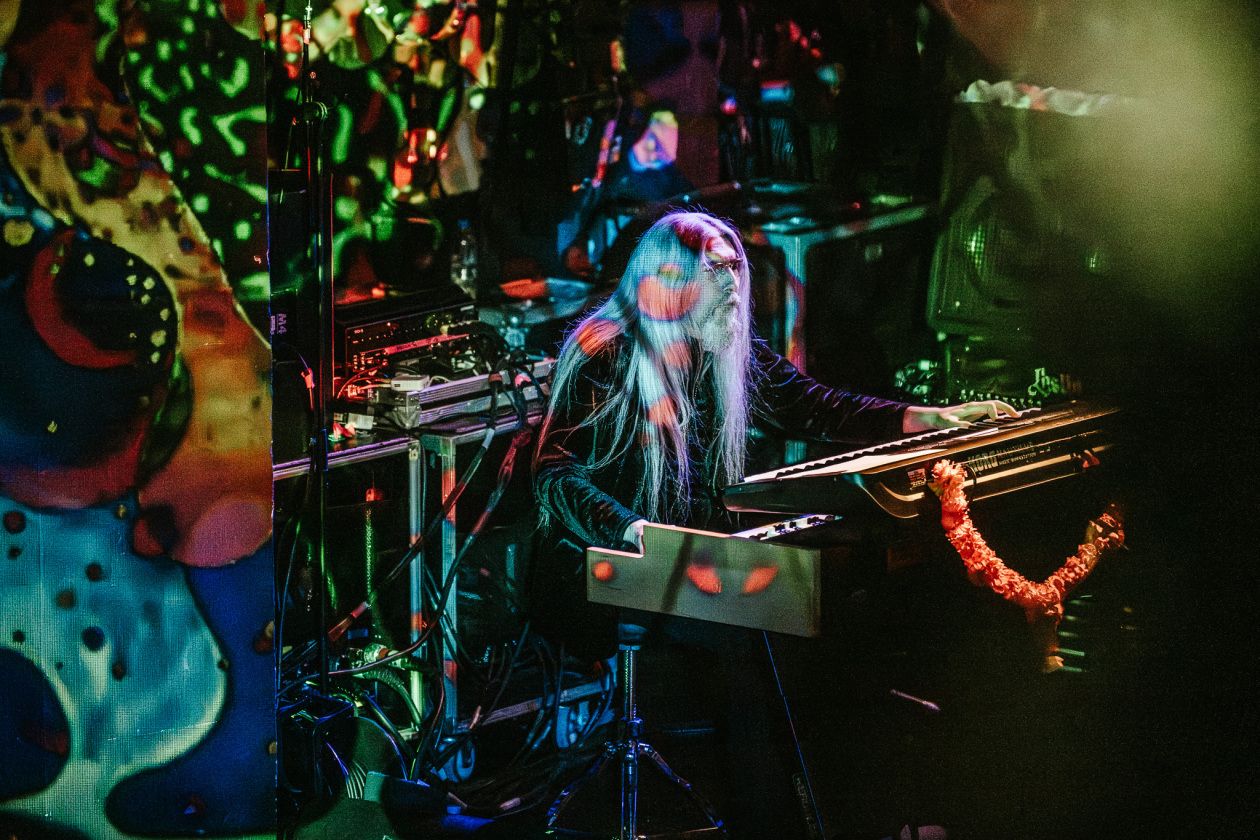 Kula Shaker – Shangri-La in Neukölln: Die Londoner Band mit dem neuen Album "Wormslayer" auf Tour. – Jay Darlington.