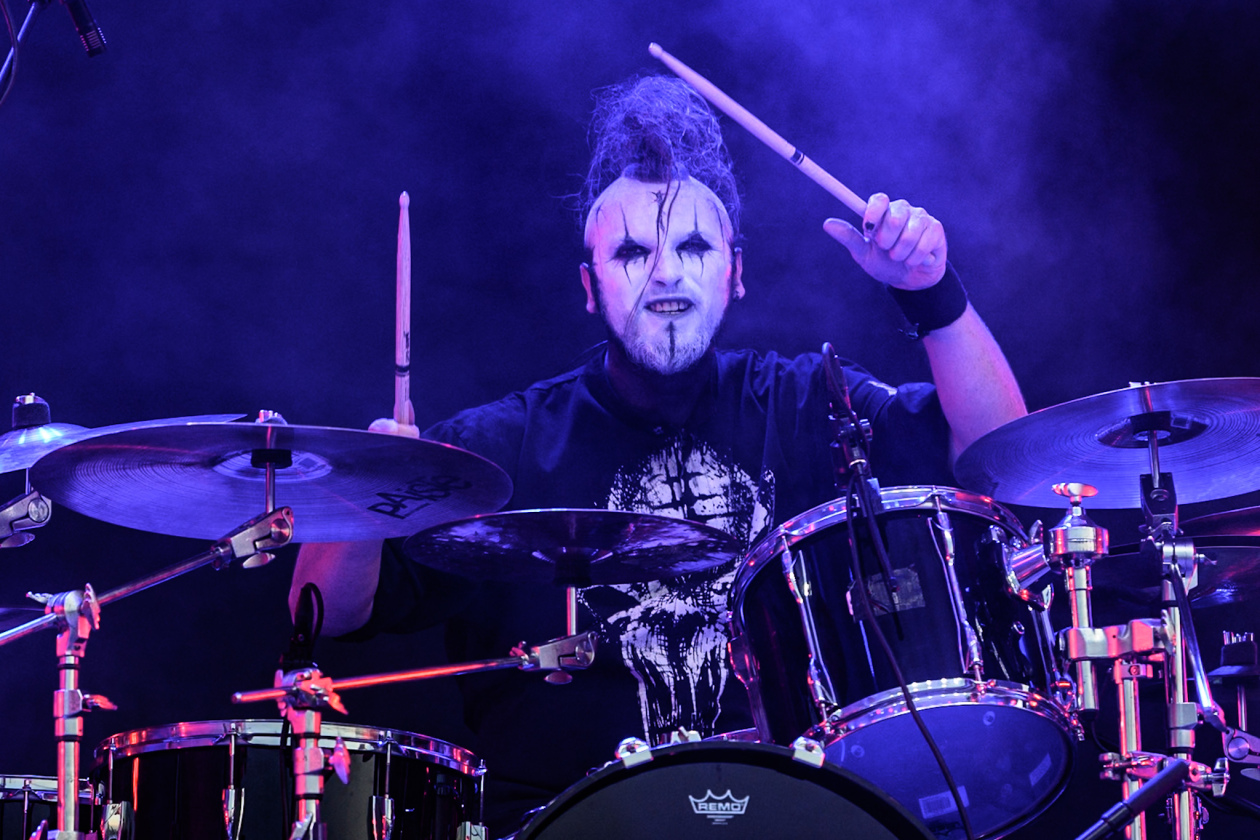 Die italienischen Gothic-Metal-Veteranen um Cristina Scabbia auf der Louder-Stage – Lacuna Coil.
