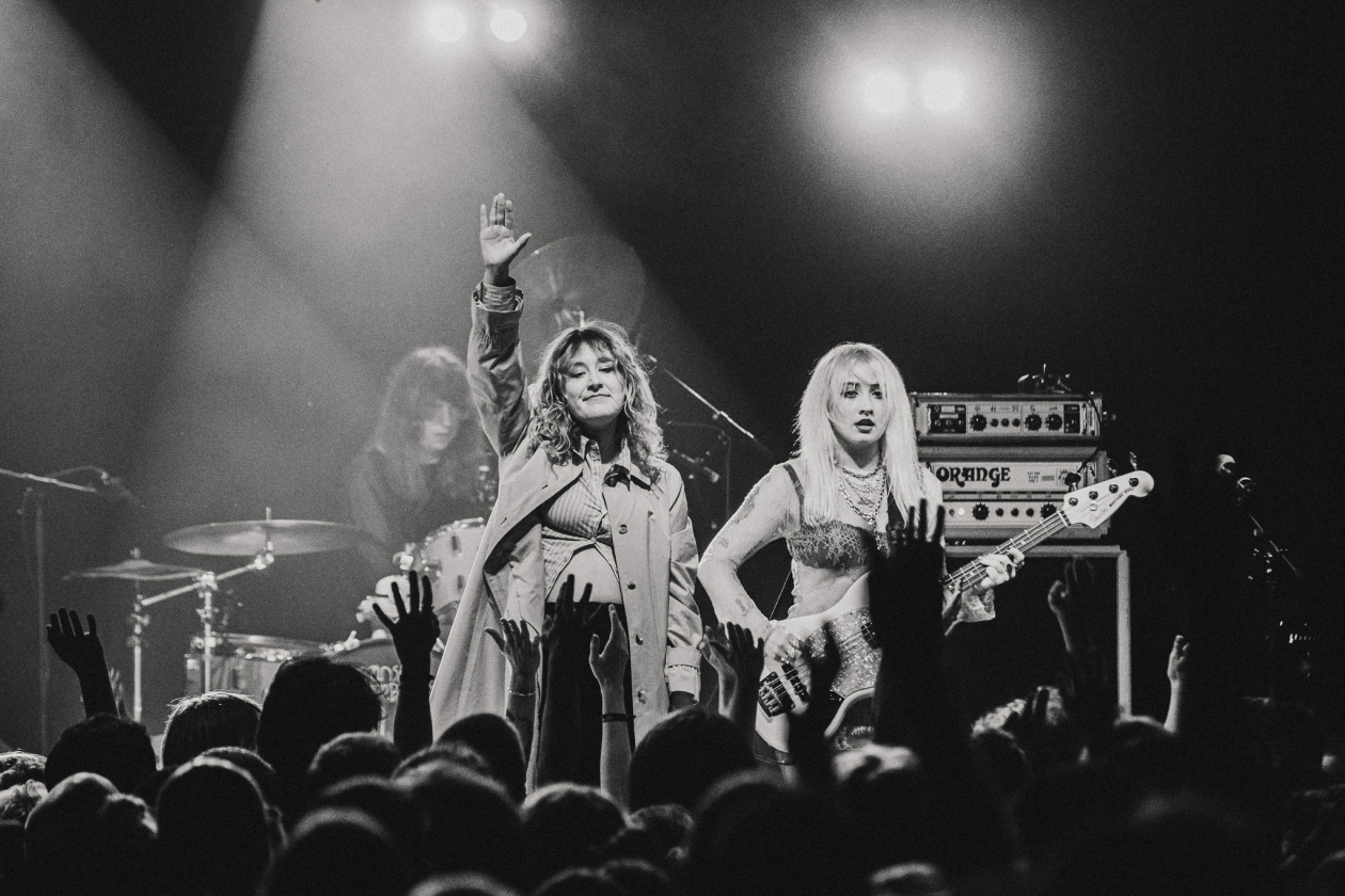 Der Garage-Punk-Hypetrain aus Brighton rollt an. – Lambrini Girls.