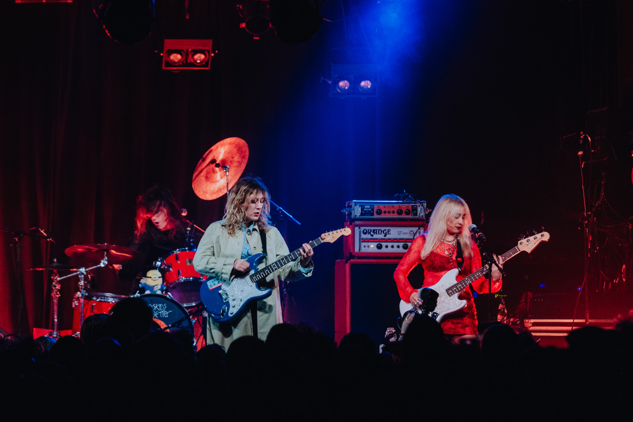 Der Garage-Punk-Hypetrain aus Brighton rollt an. – Lambrini Girls.