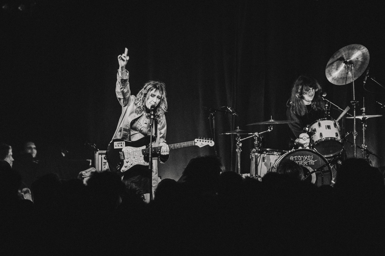 Der Garage-Punk-Hypetrain aus Brighton rollt an. – Lambrini Girls.