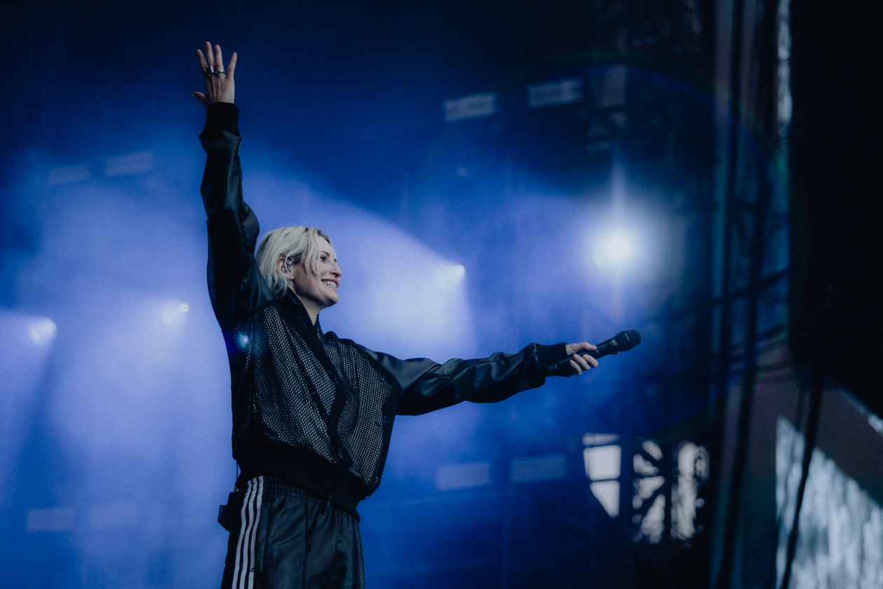 Linkin Park – Mike Shinoda und Emily Armstrong begeistern die Fans. – Emily Armstrong.