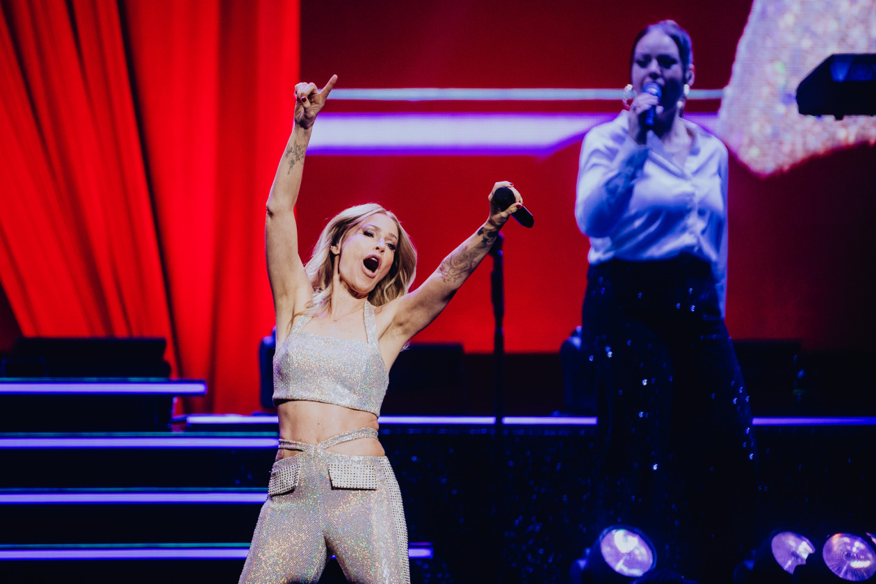 Das Ende einer Karriere: Der Schlagerstar beim letzten Konzert der „Zum letzten Mal – Die Abschiedstournee 2026“. – Michelle.