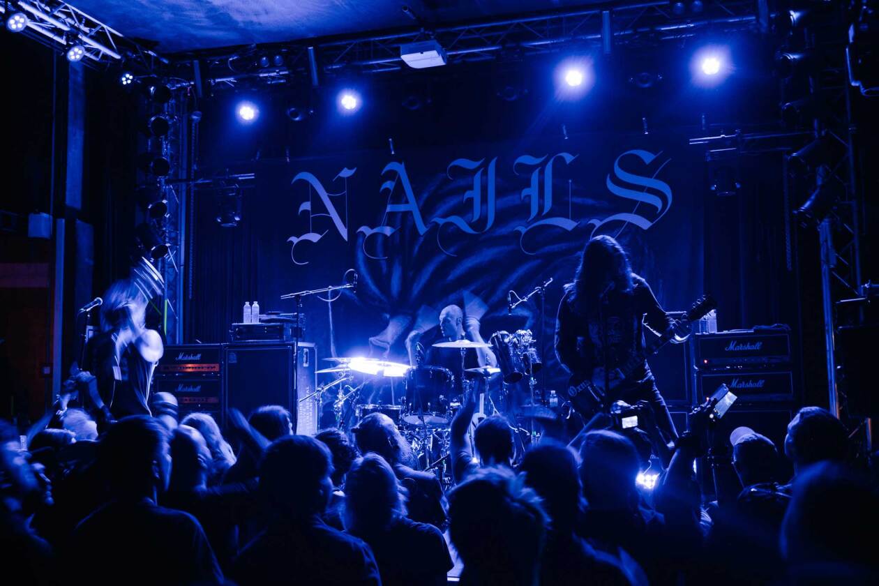 Die kalifornischen Metal/Hardcore-Koryphäen rasen durch die Hauptstadt. Support: Rotten Sound und Invunche. – Nails.