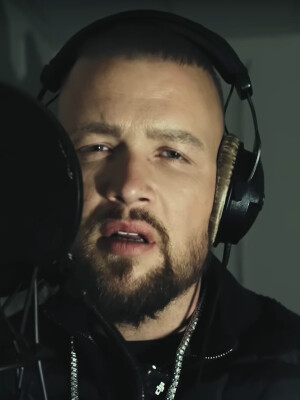 Blume-Rappt-Kollegah-spielt-YouTuber