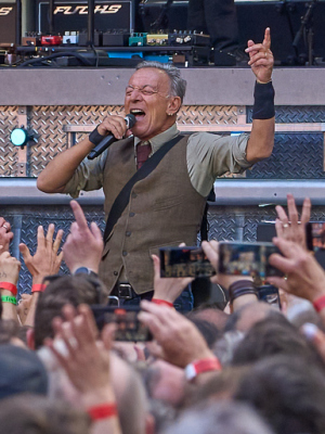 Bruce Springsteen in Berlin: Klare Ansagen gegen Trump