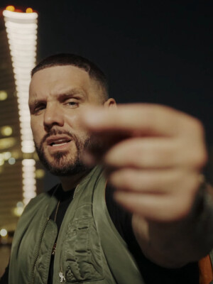 Fler: Grenzenlose Einsamkeit im Loop