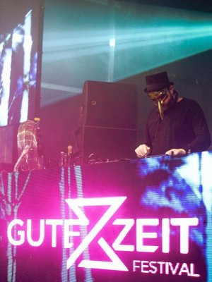 Fotos/Review: Claptone u.a. beim GuteZeit Festival 2017