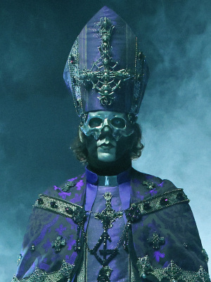 Ghost live: Triumph in Zürich