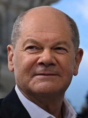 Olaf Scholz: Zapfenstreich für den 
