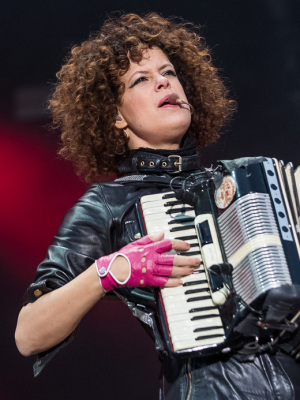 Vorchecking: Arcade Fire, VNV Nation, Sleep Token