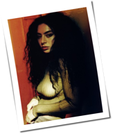 Vorchecking: Charli XCX&comma; Angelo Kelly