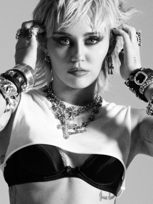 Vorchecking: Miley, Beck, Anthrax