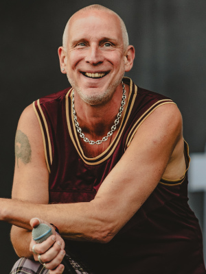 Vorchecking: Peaches&comma; Clawfinger&comma; Moby