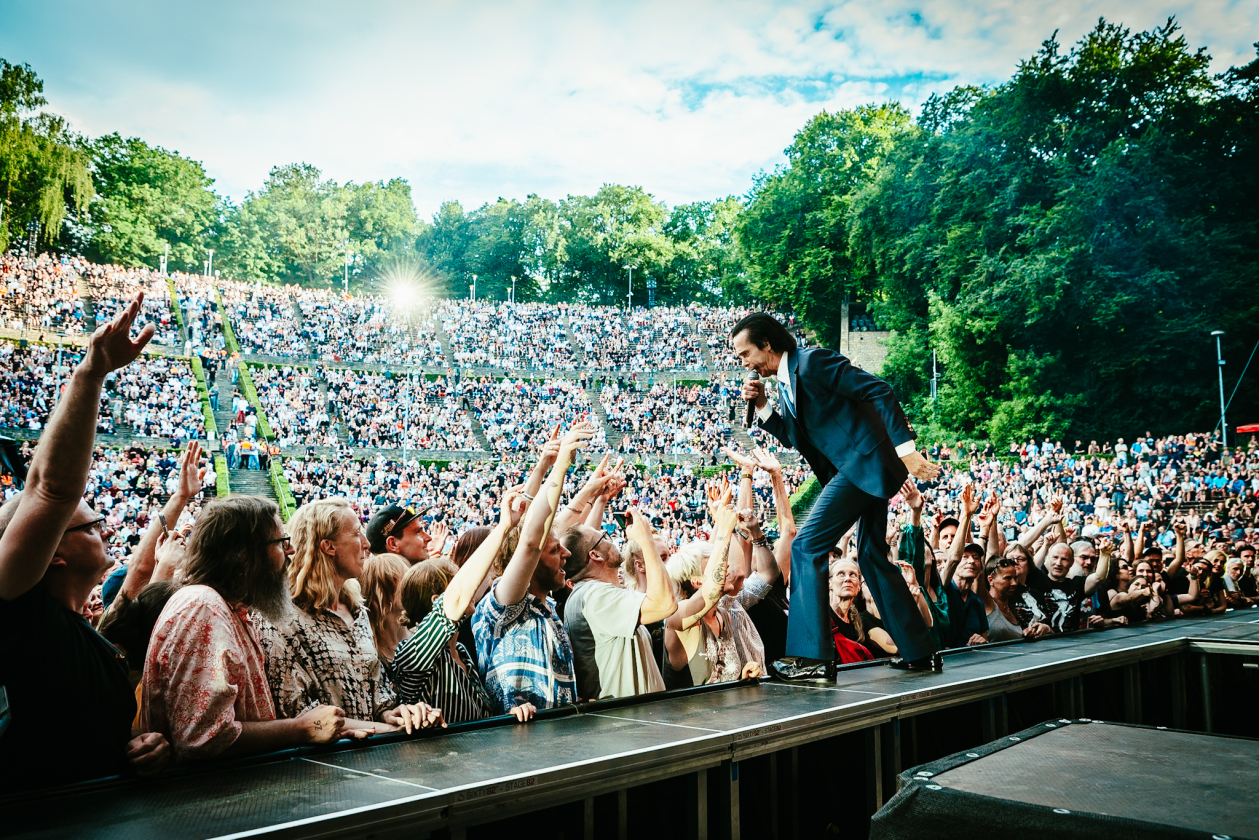Schuld, Erlösung, Gewalt, Liebe und Tod. Ein Konzert von Nick Cave &amp; The Bad Seeds vergisst man nicht. – Nick Cave.
