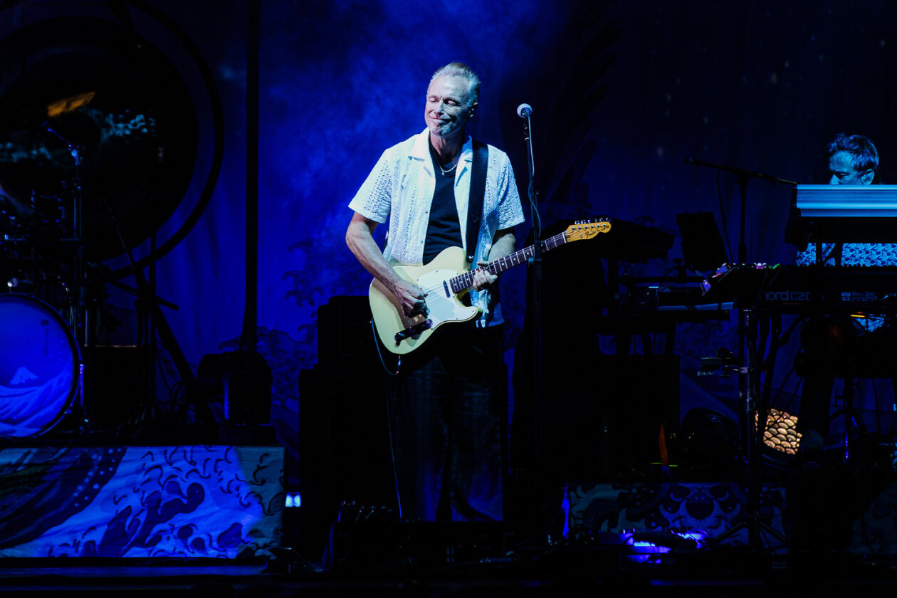 Die Briten um den legendären Pink Floyd-Drummer Nick Mason live. – Nick Mason's Saucerful Of Secrets.